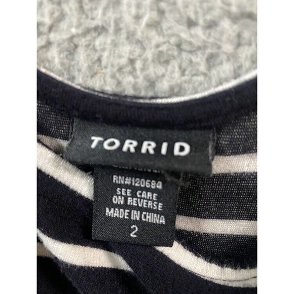 Torrid Shirt Womens 2X Black White Stripe Open Back Sleeveless Blouse Top - Picture 6 of 8